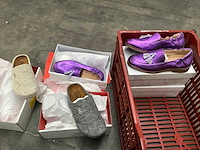 Schoenen dames (4x) + pantoffels (2x) - afbeelding 1 van  7