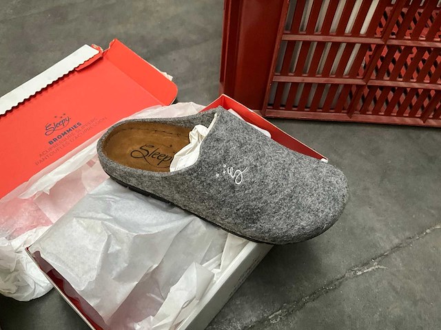 Schoenen dames (4x) + pantoffels (2x) - afbeelding 5 van  7