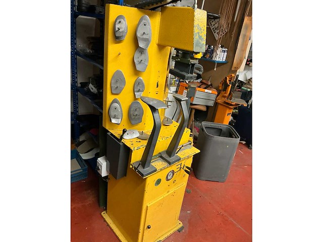 Schoenenpers - afbeelding 2 van  5