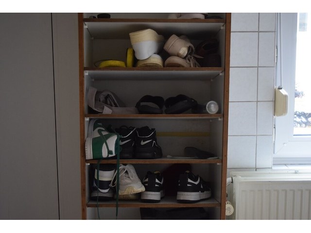 Schoenenrek zonder inhoud - afbeelding 3 van  4