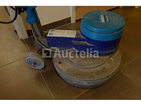 Schoenpoetser - afbeelding 5 van  10