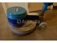 Schoenpoetser - afbeelding 8 van  10