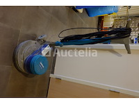 Schoenpoetser - afbeelding 9 van  10