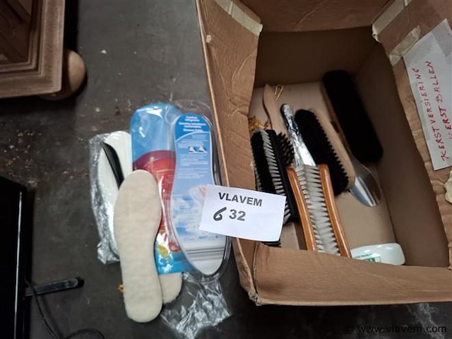 Schoenpoetsmateriaal - afbeelding 1 van  2