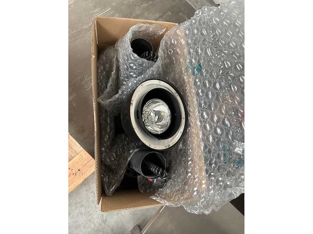 Scholl - warmhoudlampen in hoogte regelbaar met led ring (3x) - afbeelding 1 van  3
