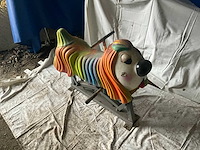 Schommelend carrouselhond - afbeelding 6 van  8