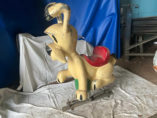 Schommelend carrouselhond - afbeelding 1 van  7