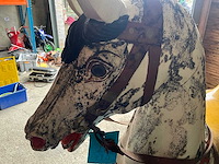 Schommelend carrouselpaard - afbeelding 3 van  15