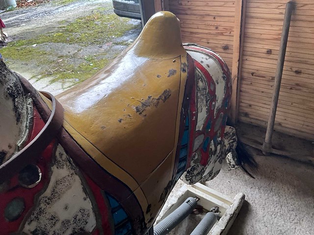Schommelend carrouselpaard - afbeelding 6 van  15