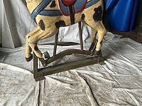 Schommelend carrouselpaard - afbeelding 3 van  8