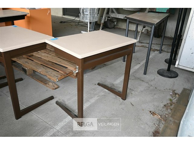Schoolbank - afbeelding 5 van  5