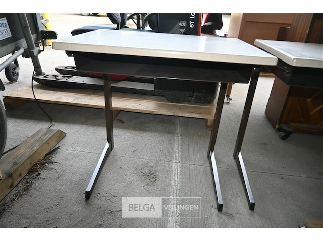 Schoolbank - afbeelding 2 van  4