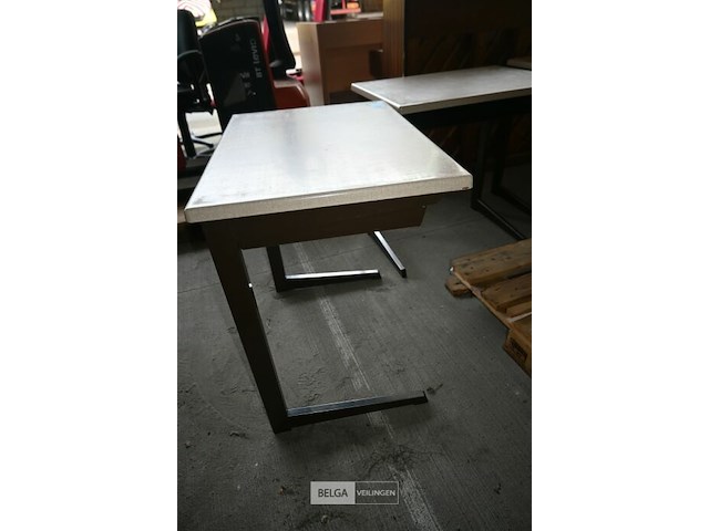 Schoolbank - afbeelding 3 van  4
