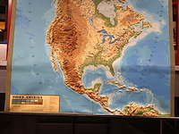 Schoolkaart met reliëf noord amerika - afbeelding 3 van  4