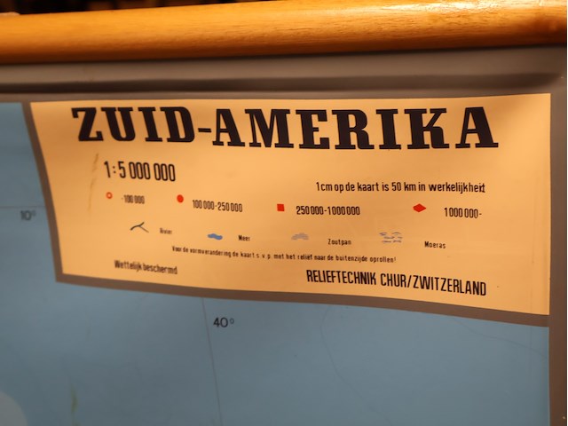 Schoolkaart met reliëf zuid amerika - afbeelding 4 van  4
