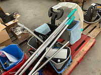 Schoonmaak benodigdheden/poetsgerief - afbeelding 4 van  11