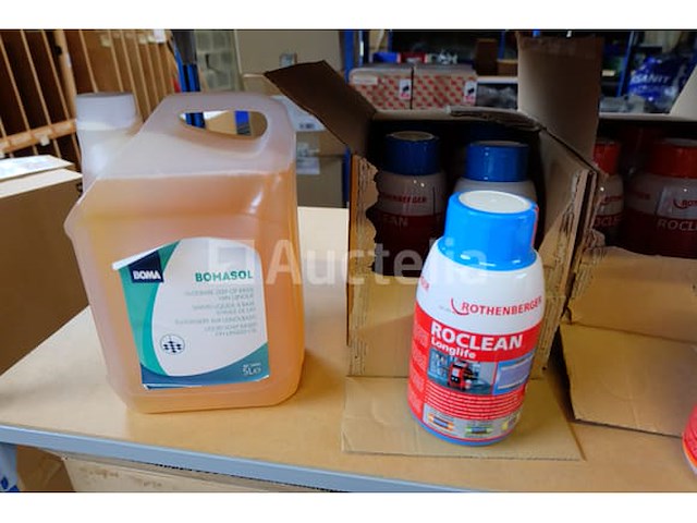 Schoonmaakproducten en verbruiksartikelen - afbeelding 3 van  10