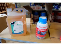 Schoonmaakproducten en verbruiksartikelen - afbeelding 3 van  10