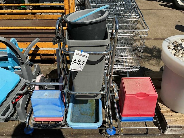 Schoonmaakwagen (2x) - afbeelding 2 van  3