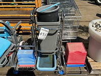 Schoonmaakwagen (2x) - afbeelding 1 van  3