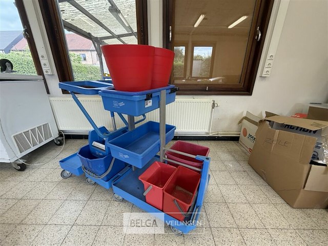 Schoonmaakwagen - afbeelding 2 van  4