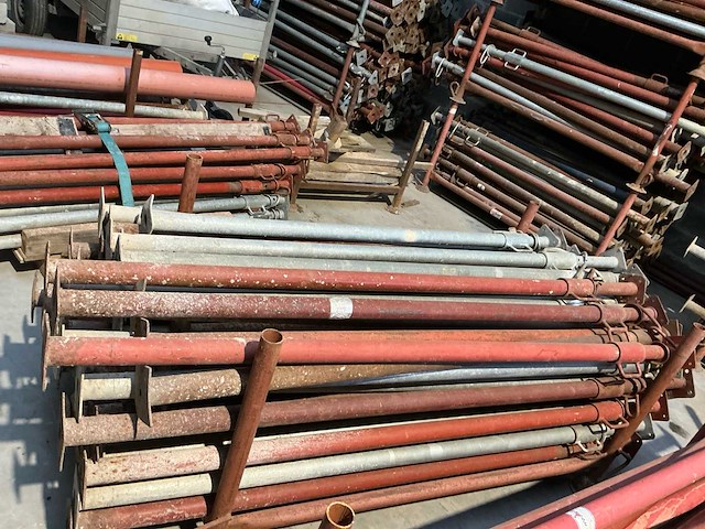 Schoren / cadet - gegalvaniseerd / staal schroefstempel (70x) - afbeelding 1 van  2