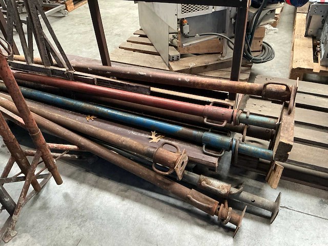 Schoren en schragen - afbeelding 4 van  8