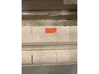 Schouw in bourgondische witsteen: savonnières (met breuk) - afbeelding 6 van  9