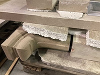 Schouw in bourgondische witsteen: savonnières (met breuk) - afbeelding 9 van  9