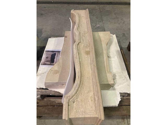 Schouw in bourgondische witsteen: savonnières - afbeelding 4 van  9