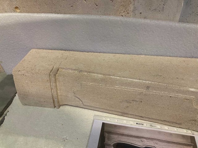 Schouw in bourgondische witsteen: savonnières - afbeelding 8 van  9