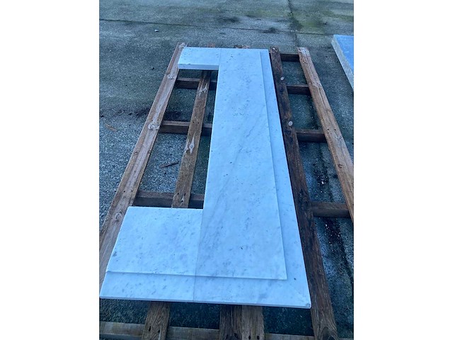 Schouwtablet in marmer bianco carrara - afbeelding 1 van  4