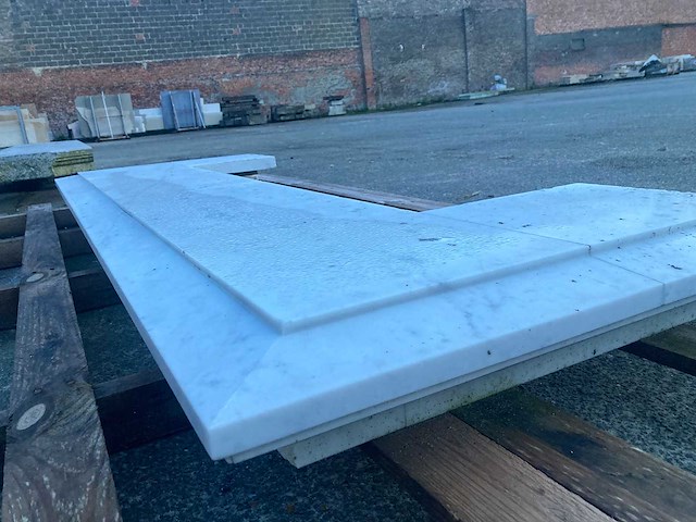 Schouwtablet in marmer bianco carrara - afbeelding 4 van  4