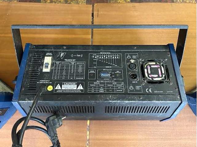Schowtec - various light equipment (3x) - afbeelding 7 van  8
