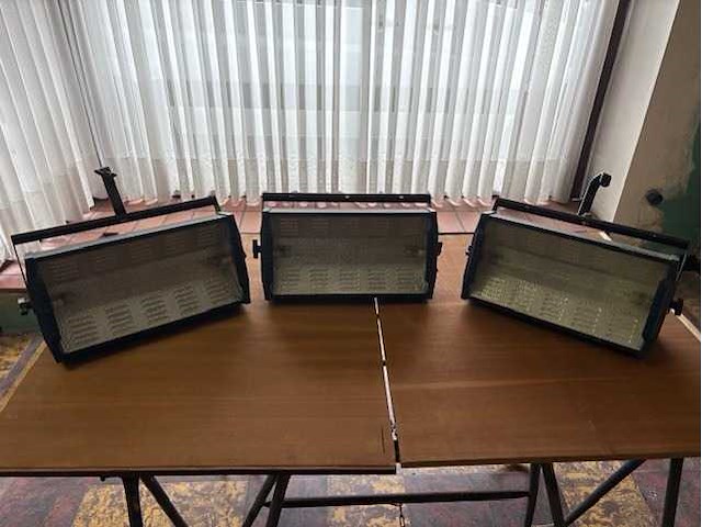 Schowtec - various light equipment (3x) - afbeelding 4 van  8