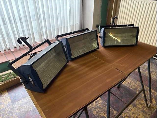 Schowtec - various light equipment (3x) - afbeelding 5 van  8