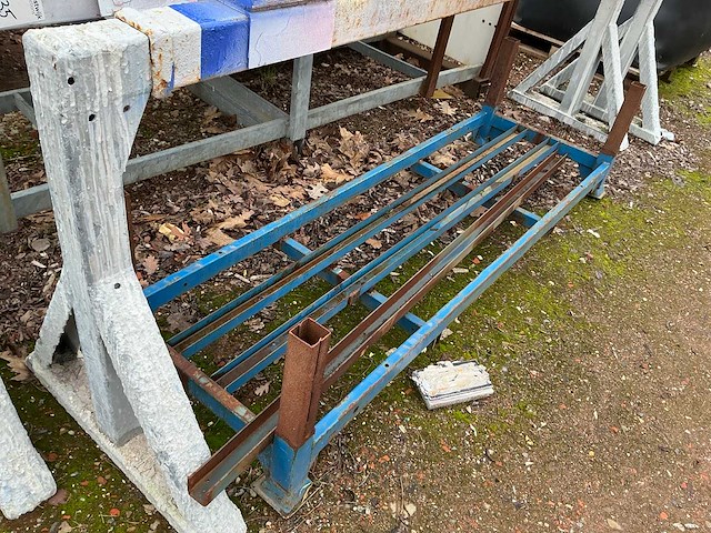 Schragen en metaal - afbeelding 3 van  7