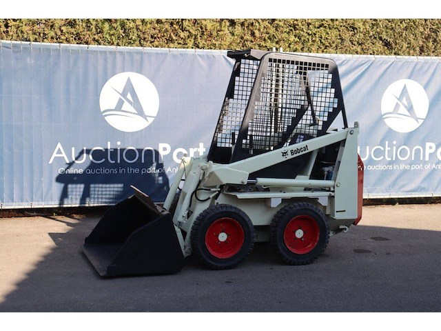 Schranklader bobcat 343 diesel - afbeelding 1 van  1