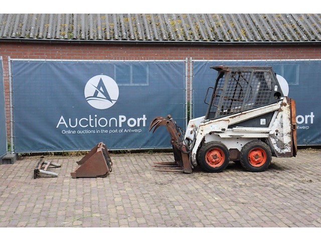 Schranklader bobcat 443 diesel 1992 (marge) - afbeelding 1 van  1