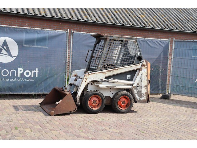 Schranklader bobcat 443 diesel 1992 (marge) - afbeelding 1 van  1