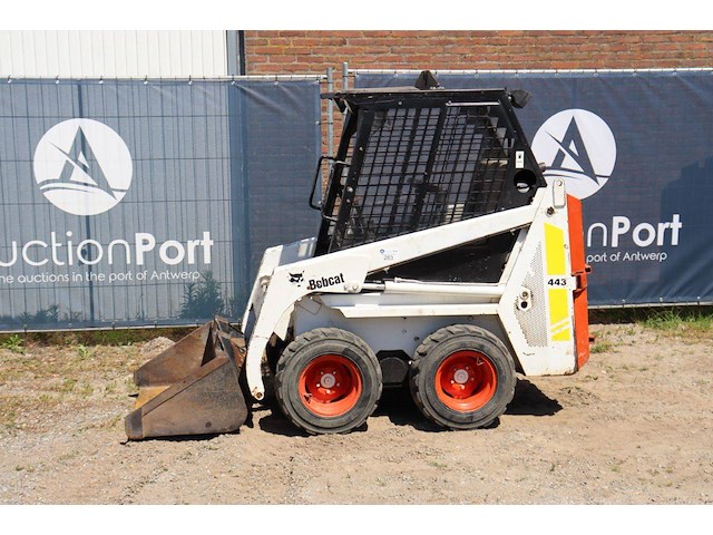 Schranklader bobcat 443 diesel - afbeelding 1 van  1