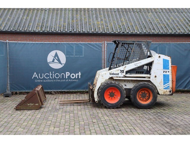 Schranklader bobcat 743 diesel 28kw - afbeelding 1 van  1