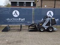 Schranklader cmh ht320 benzine 13.5pk 2025 - afbeelding 1 van  1