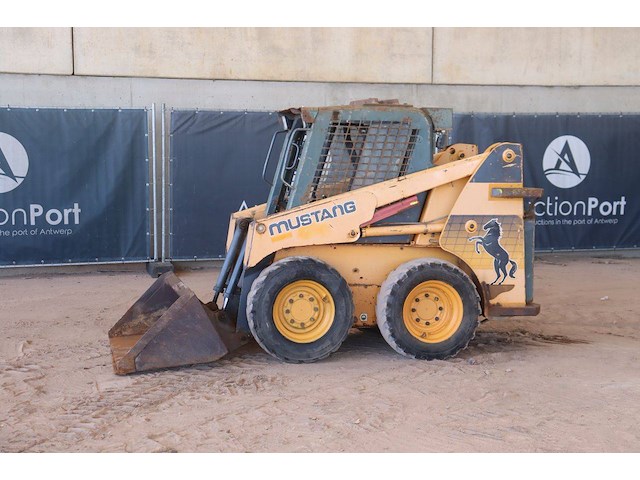 Schranklader mustang 2041 diesel 34kw 2012 - afbeelding 1 van  1