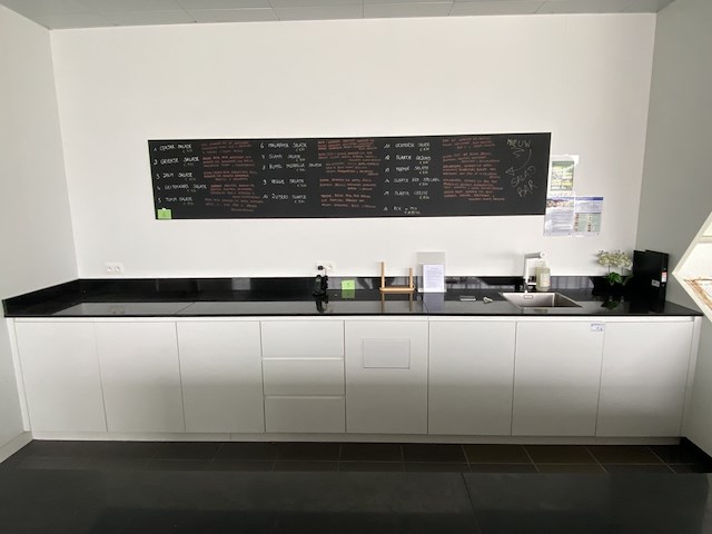 Schrijfbord 300 cm lengte - afbeelding 1 van  2