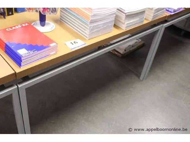 Schrijftafel - afbeelding 1 van  1