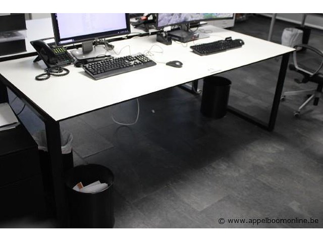 Schrijftafel - afbeelding 1 van  1