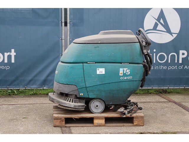 Schrobmachine tennant t5 elektrisch - afbeelding 1 van  1