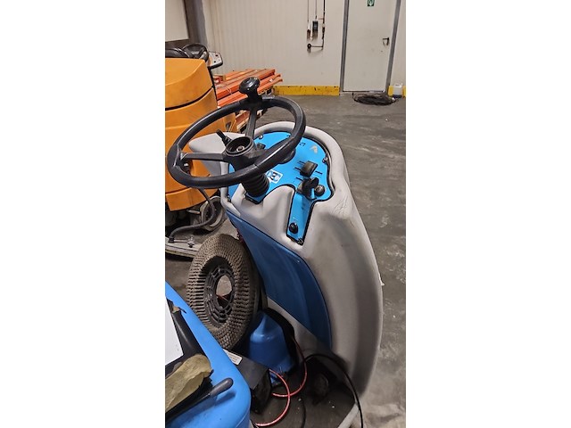 Schrobschuurmachine isadeck - afbeelding 6 van  6