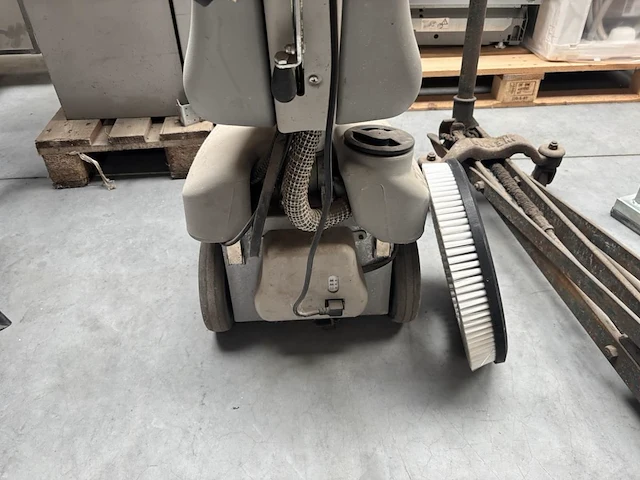 Schrobzuigmachine comac - afbeelding 4 van  4